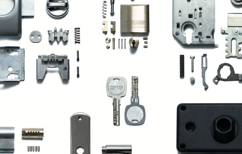 Vantaggi delle serrature in ottone e acciaio: quale materiale scegliere per la sicurezza della tua casa?