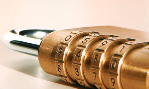 come cambiare combinazione al lucchetto