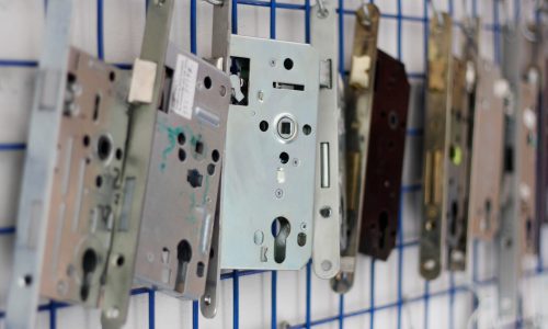 Come è fatta una serratura a cilindro europeo e perché conoscerla è importante